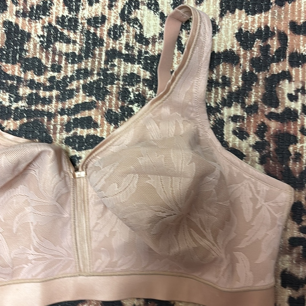 Playtex 4690 Lined Wireless Full Coverage Bra Tau… - image 2